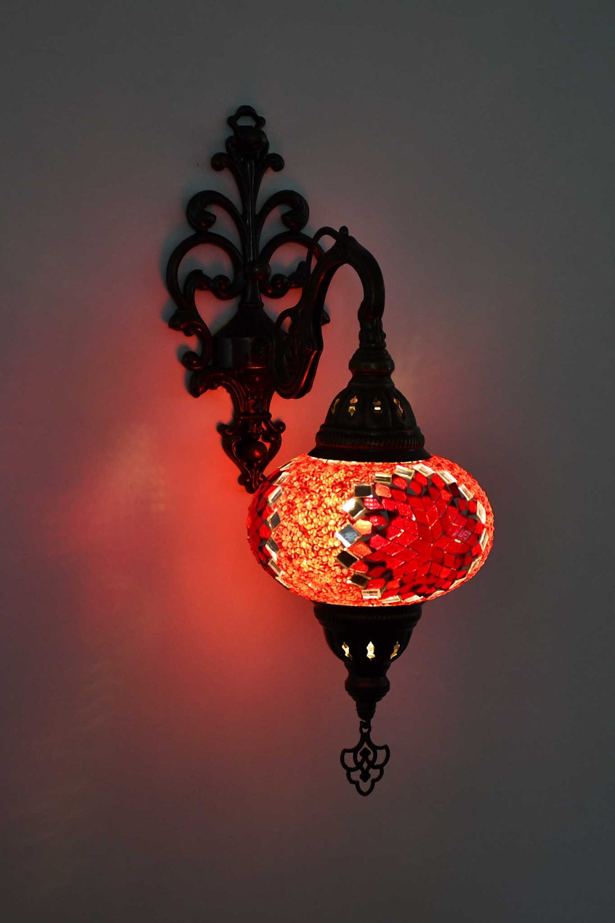 Turkish wall light beads round star red