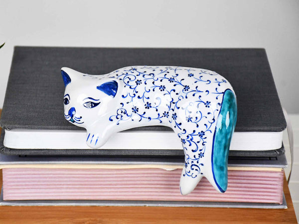 ceramic lazy cat small daisy blue