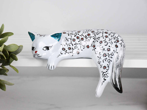 ceramic lazy cat large Iznik daisy