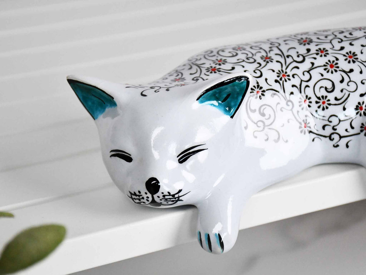 ceramic lazy cat large Iznik daisy