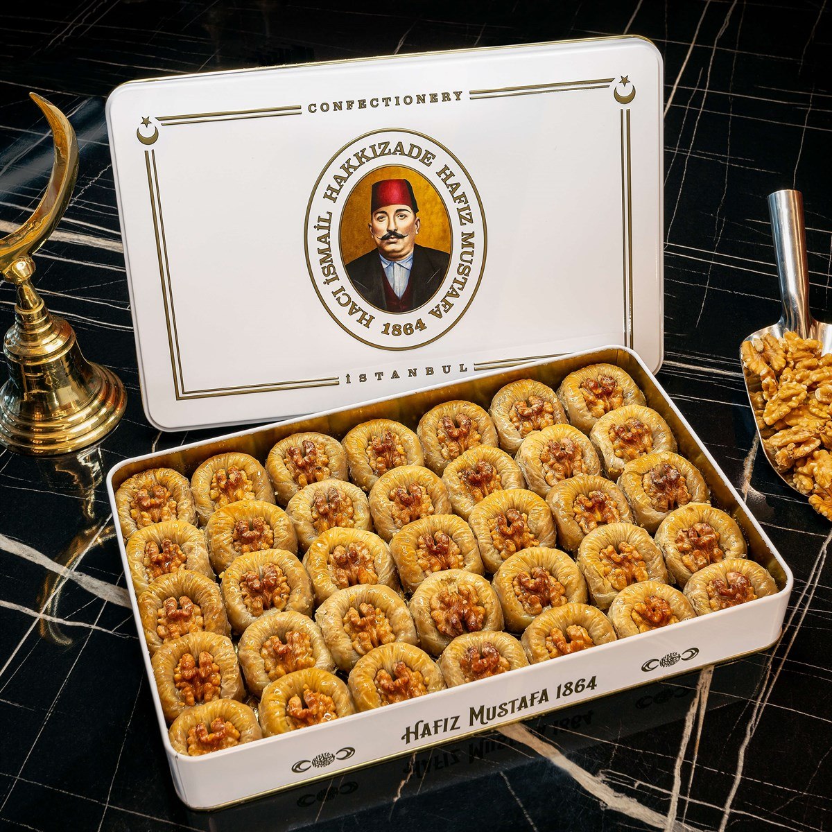 Walnut Sultan Baklava XL Box 2200 Gr Turkish Pantry Hafiz Mustafa 